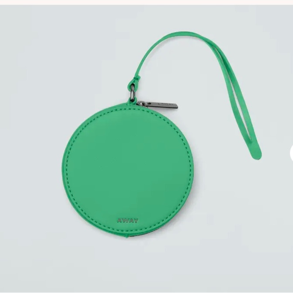 New AWAY- The Circle Zip Pouch - Picture 2 of 8